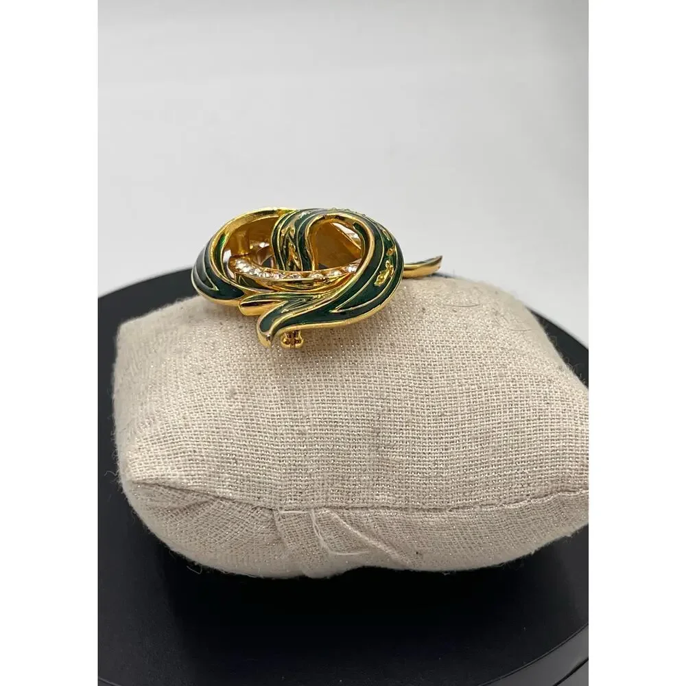 Joan Rivers‎ Signed Vintage Gold Tone Green Enamel Rhinestone Ribbon Brooch